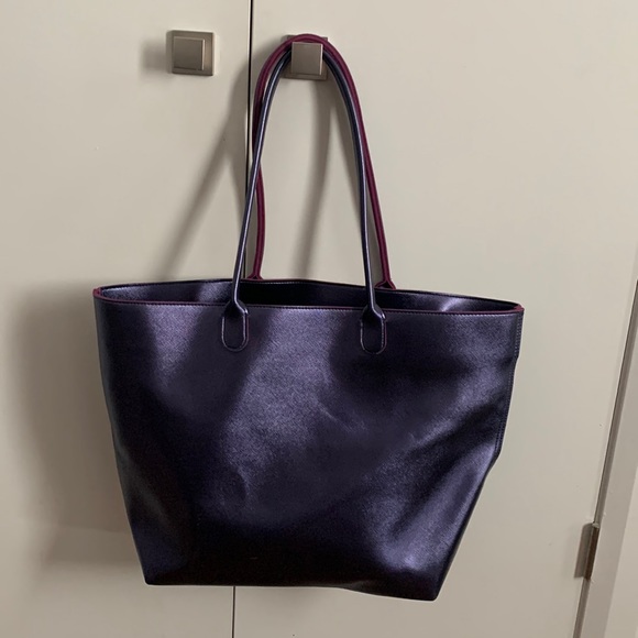 Bath & Body Works Handbags - Dark Purple Bath & Bodyworks Tote Bag Purse